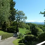 לינה וארוחת בוקר Bellevue 3*