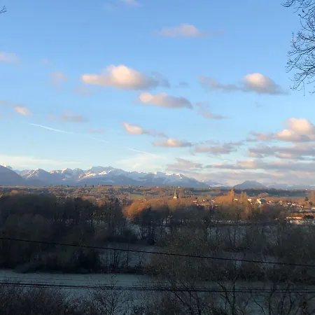 Alojamento de Acomodação e Pequeno-almoço Bellevue Pontacq